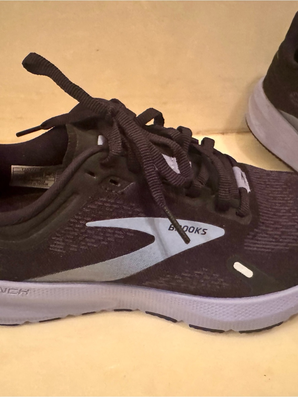 Brooks Women's Black Running Sneakers with Light Gray Logo